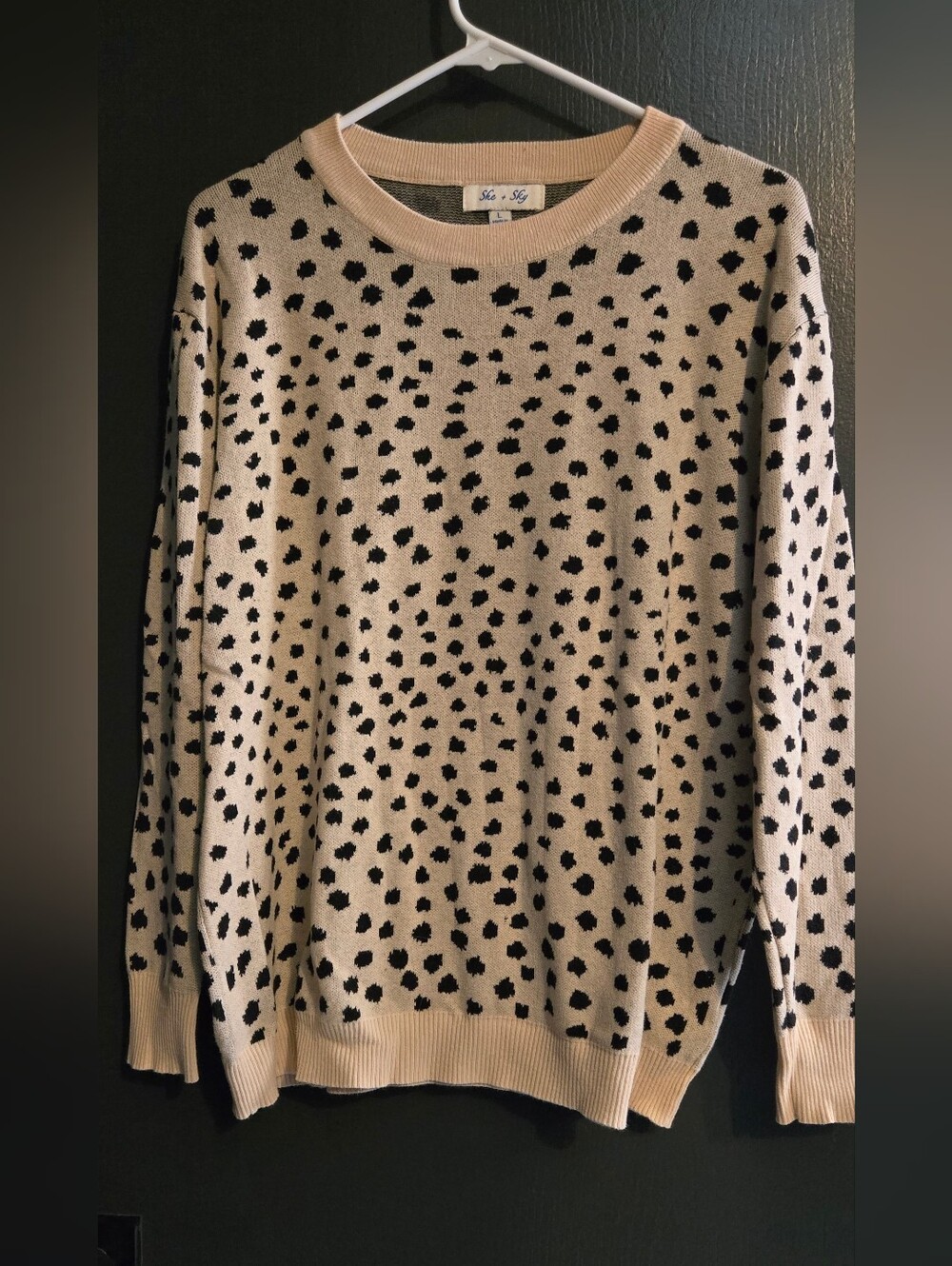 She + Sky Cream Dalmatian Print Knit Sweater L Animal Spot Pullover Cozy Core
